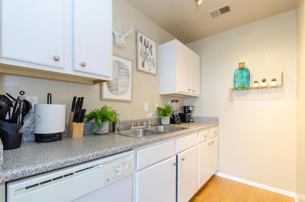 Apartament Gucci Mickey And Maxico Lofts Free Parking And Wifi Los Angeles Zewnętrze zdjęcie